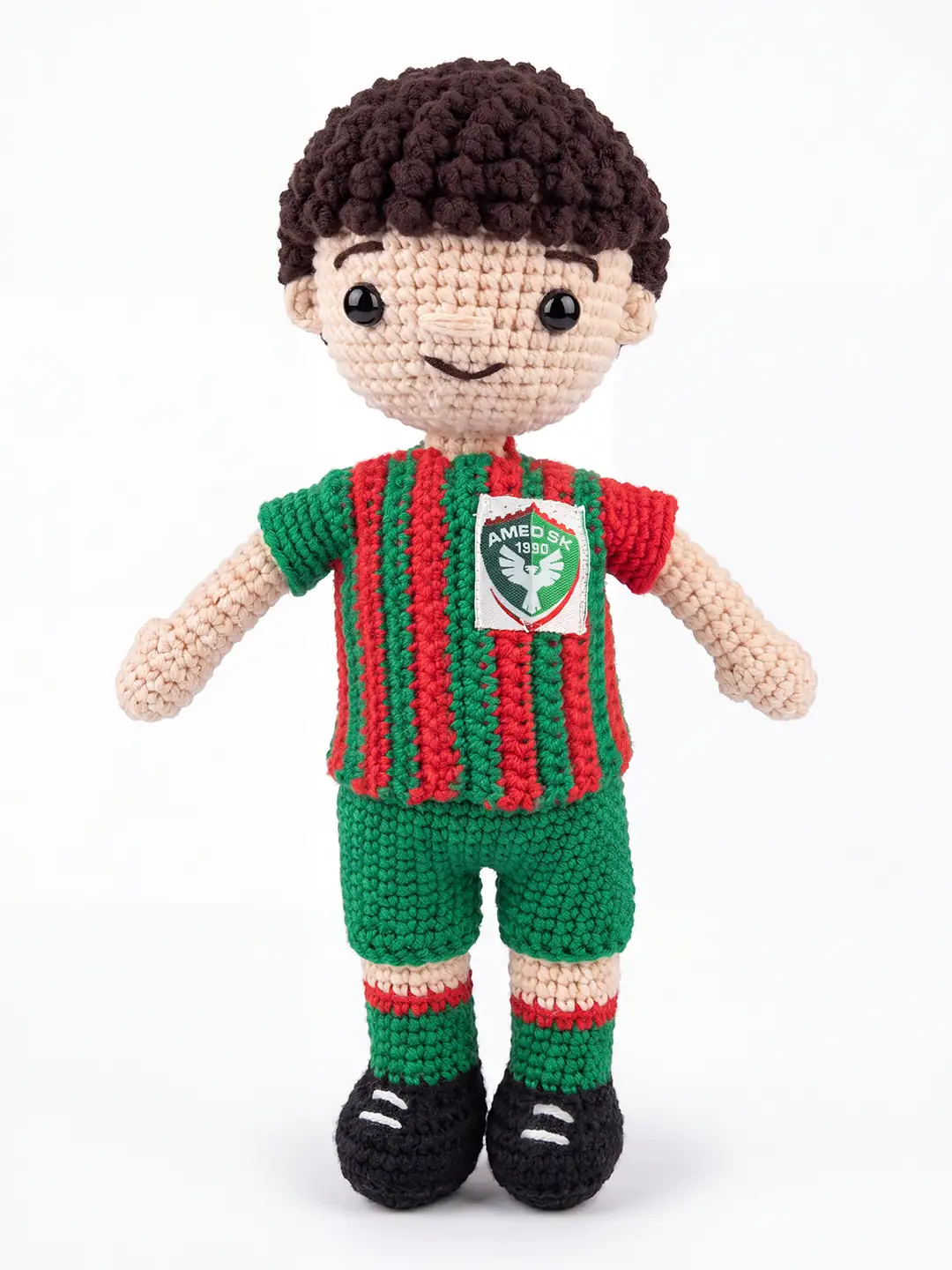 Ürün görseli: AMEDSPOR EL ÖRGÜSÜ OYUNCAK ERKEK BEBEK - KADIN EMEĞİ